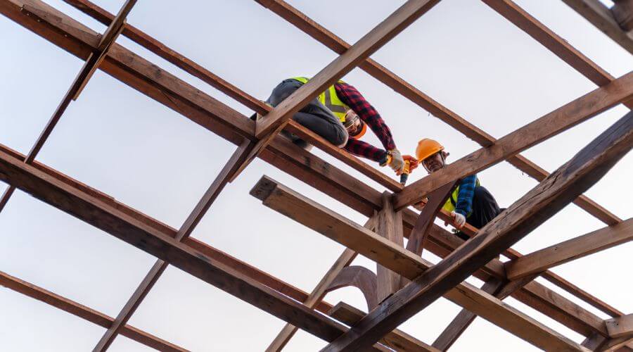 Expert tile roof repair services in Eaton Park, FL